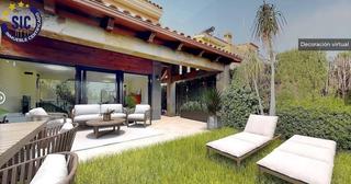 Casa aparellada  Calle xaloc. Casa pareada esquinera con piscina en urbanización en jardines d