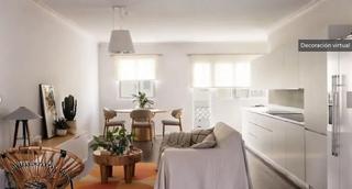 Appartement à Calle padre pedro velasco 2. Dos pisos, uno reformado a pasos de la playa de la malvarrosa