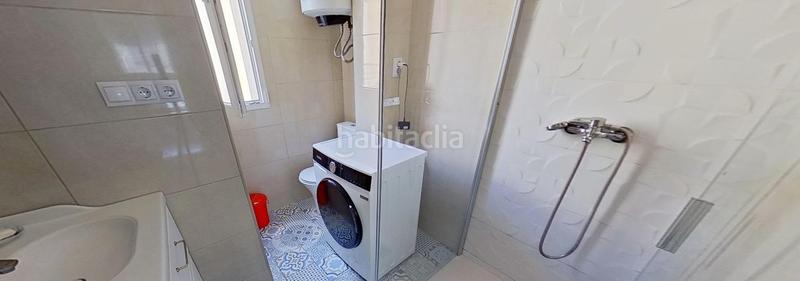 Foto ffd46b34-2a99-4d17-9fa1-f2427fc4a3ec. Piso en calle padre pedro velasco 2 piso reformado a pasos de la playa de la malvarrosa en Valencia
