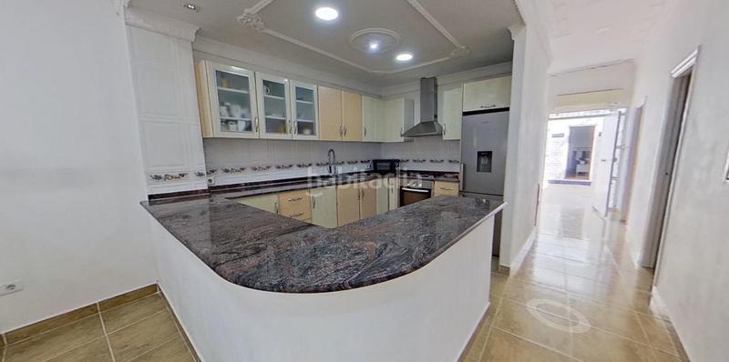 Foto b16f637a-d961-46c4-82bc-8119776fa76a. Planta baja bajo vivienda en el cabañal en El Cabanyal-El Canyamelar Valencia