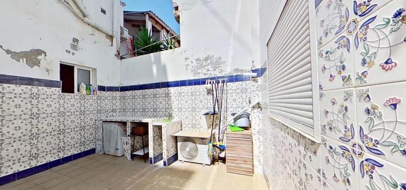 Foto d729d3f5-3dd2-4a61-b7a1-176e379366f5. Planta baja bajo vivienda en el cabañal en El Cabanyal-El Canyamelar Valencia