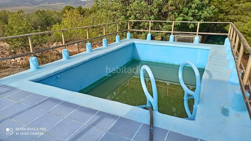 Foto f0205ef2-b2af-4c9d-8bee-2aa27c680b0a. Chalet  independiente en llombay en Llombai