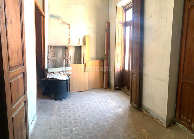 Foto 7dafe4b3-4b30-4723-b29d-dfec8f68a513. Casa en calle del padre luis navarro 236 casa en el cabañal de tres plantas para inversión en Valencia