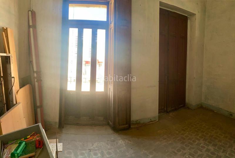 Foto 8ce0e304-8991-4982-bda2-3f5e09f88139. Casa en calle del padre luis navarro 236 casa en el cabañal de tres plantas para inversión en Valencia
