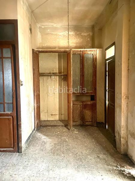 Foto d13065b9-ee05-48da-aa4b-749e9fa69cd0. Casa en calle del padre luis navarro 236 casa en el cabañal de tres plantas para inversión en Valencia