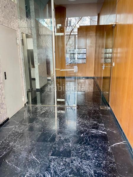 Foto 617cb655-1c20-4596-a911-12cf6e229d97. Piso vivienda con terraza en venta zona de Arrancapins! en Valencia