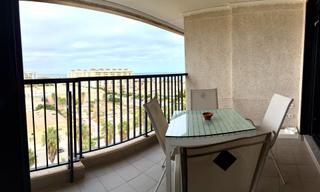 Location Appartement à Avenida de vicente blasco ibáñez 9. Vivienda amueblada frente al mar en la patacona  alquiler de lar