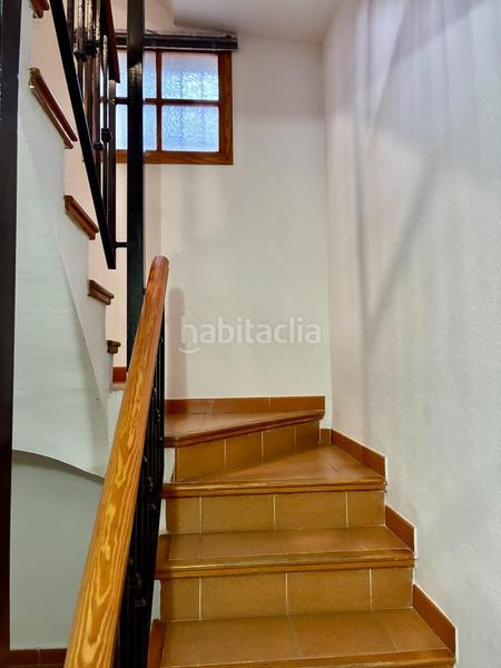 Foto 242575f0-1457-40d6-8ce5-d0c7ba0ef4f3. Casa adossada amb aparcament a Pla dels Aljubs Pobla de Vallbona (la)