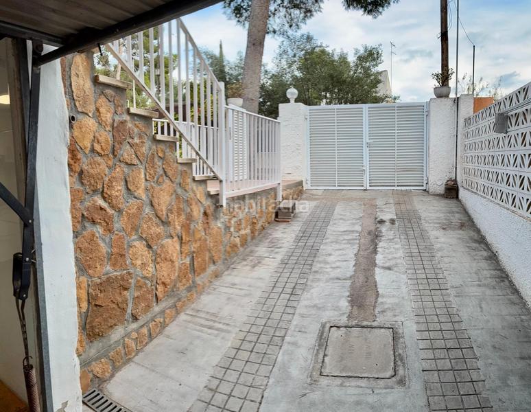 Foto 6a1634e2-0962-4785-b278-43d9c76a3352. Casa adossada amb aparcament a Pla dels Aljubs Pobla de Vallbona (la)