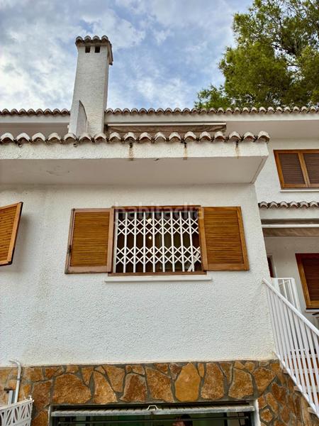 Foto cd861ab1-ed07-4dc0-8e18-df4248906db6. Casa adossada amb aparcament a Pla dels Aljubs Pobla de Vallbona (la)