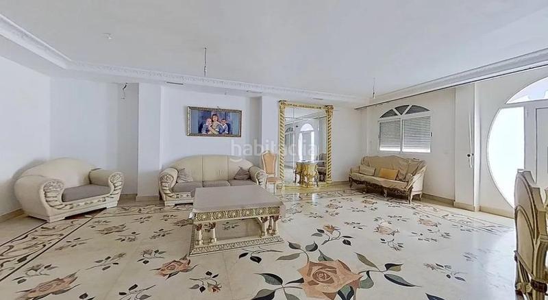 Foto 792d4b55-2948-40b6-98b5-2cc911cfa49e. Chalet mit parking in Natzaret Valencia