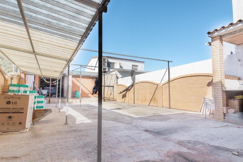 Foto 85830189-766a-4119-90a8-4c60f8d01e39. Chalet mit parking in Natzaret Valencia