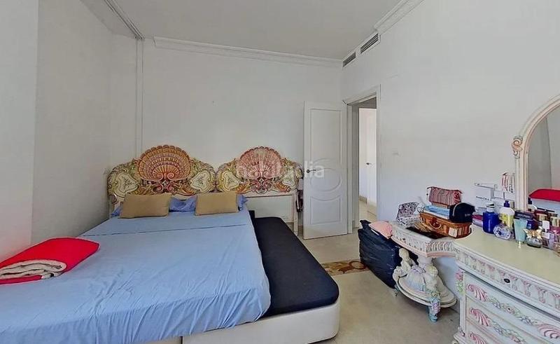 Foto 9fd2b4d7-a84b-464d-91dc-154f6cb5ad61. Chalet mit parking in Natzaret Valencia