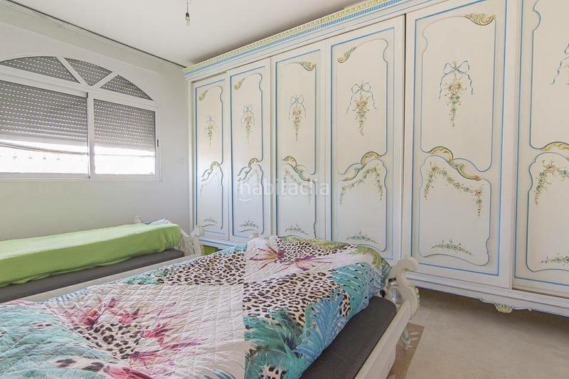 Foto ed36c0d9-a3e4-48f4-b76f-a9bcd199af26. Chalet mit parking in Natzaret Valencia