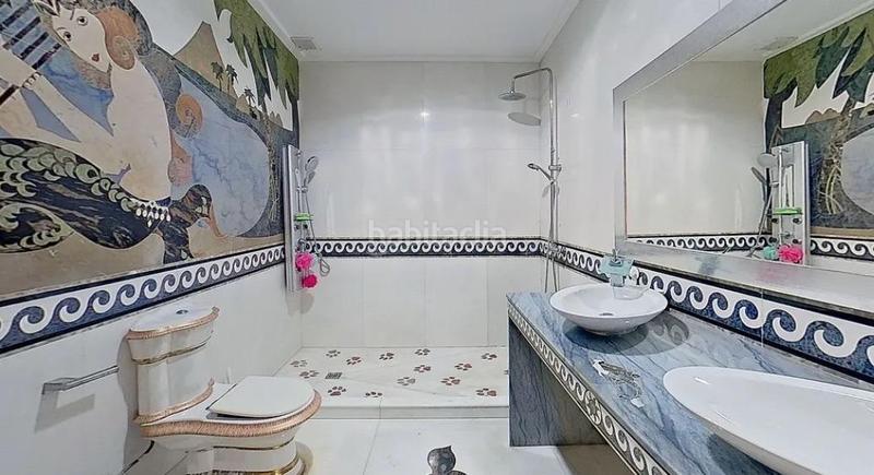 Foto fc037cd9-73a8-4a5a-bc1c-95f70f1be43f. Chalet mit parking in Natzaret Valencia