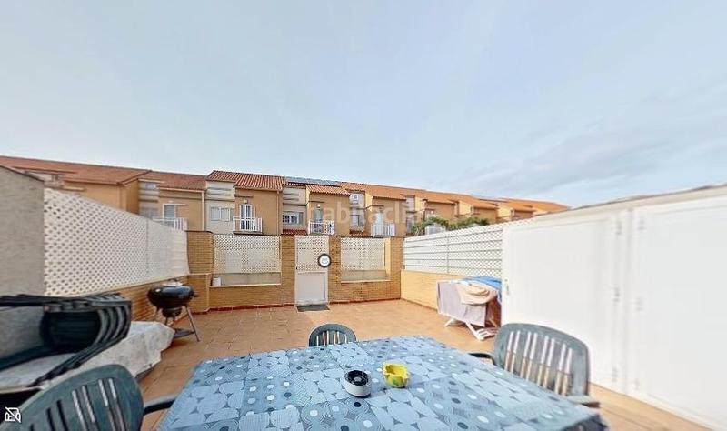 Foto 8048ffb5-1849-4d23-817e-cf6591eaf903. Casa a schiera con riscaldamento parcheggio in Malva Rosa Valencia