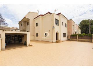 Xalet  Pablo picasso. Magnifico duplex con gran parcela en venta