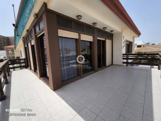 Casa en Ferrara 1. Maravilloso chalet independiente junto al mar mediterrneo.