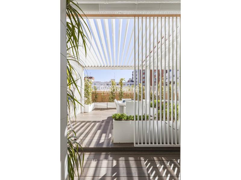 Foto 93a03c9e-0f26-4f36-885f-67c9cb7c4696. Pis amb calefacció aparcament piscina a Alameda Cartagena