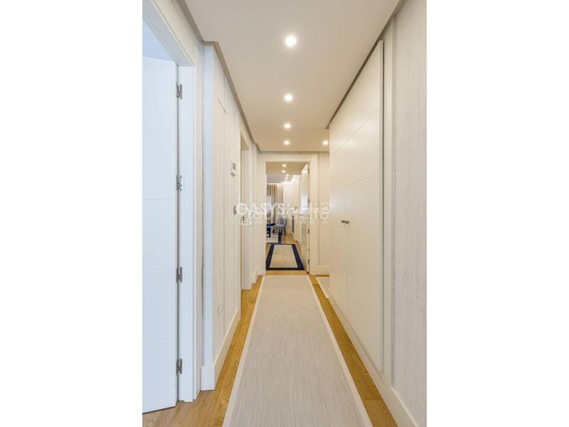 Foto ed80f0ab-8427-4d06-b86e-3cbd940307be. Pis amb calefacció aparcament piscina a Alameda Cartagena