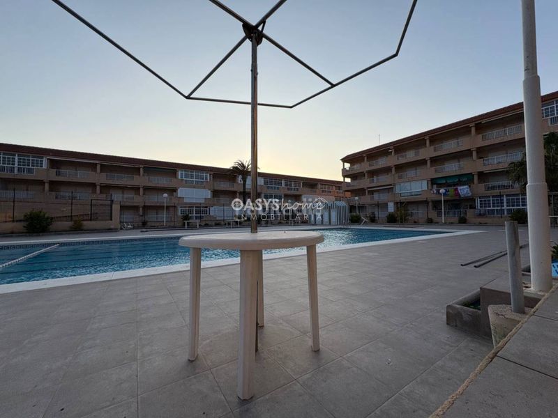 Foto 7e1d113d-05c4-4f06-9c7c-9784e5ecdb0e. Pis amb piscina a Entremares Manga del Mar Menor (La)