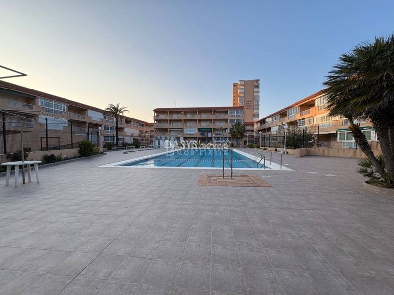 Foto e6b62ecf-bbf9-4a1a-b3d5-cccda6b64159. Pis amb piscina a Entremares Manga del Mar Menor (La)