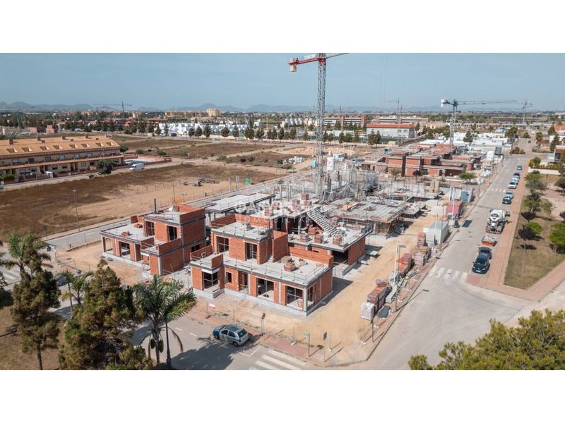 Foto e6238386-4ea6-4c58-bd13-00540e8ed560. Casa aparellada a calle benedictos 1 a Las Lomas de Rame-Bahía Bella Alcázares (Los)