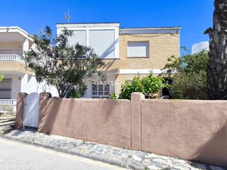 Pis  Calle triolas. Venta de piso acogedor en cabo de palos, cartagena