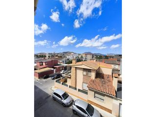 Pis  Calle madrid. Amplia vivienda en los barreros, lista para entrar a vivir