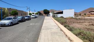 Terreno residencial en Calle quinta baja 22. Venta de parcela urbana en tuineje fuerteventura.