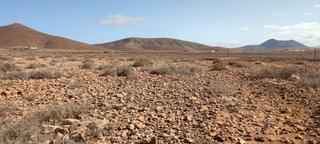 Finca rústica en Calle rey juan carlos i 14. Venta de parcela rústica en tuineje fuerteventura.