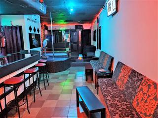 Local Comercial  Calle alfredo l jones. Venta de local pub karaoke