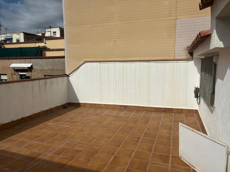 Foto 090eb9f4-3d44-402c-a8b0-5824452c1db9. Casa adossada amb xemeneia calefacció aparcament a Mataró