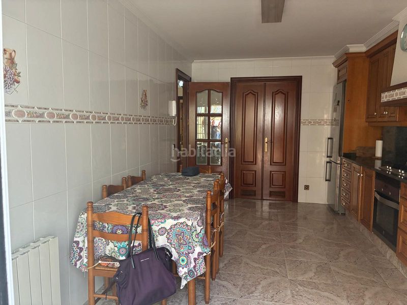 Foto 1425e08d-d246-4a16-a178-29f0d6849e6b. Casa adossada amb xemeneia calefacció aparcament a Mataró