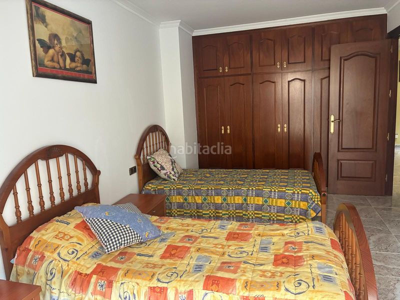 Foto 1576ca45-925f-4c38-a0cc-0aec1e3db339. Casa adossada amb xemeneia calefacció aparcament a Mataró