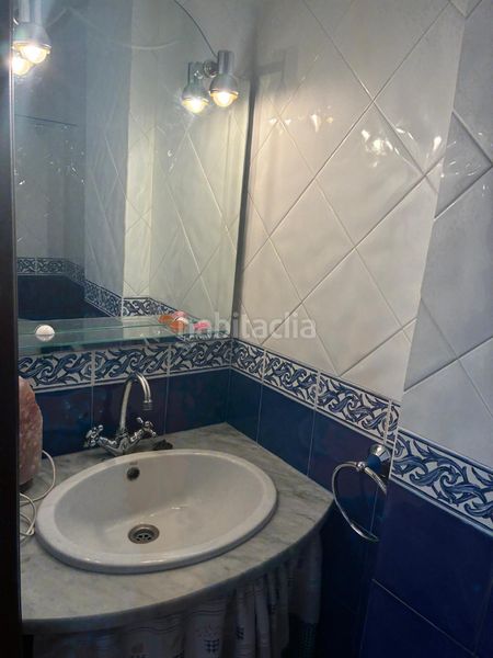 Foto 19e886df-4dfb-4711-b3b2-68db36b7d2a8. Casa adossada amb xemeneia calefacció aparcament a Mataró