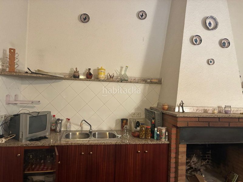 Foto 3014be33-6f69-4925-af85-a5a498ced8e9. Casa adossada amb xemeneia calefacció aparcament a Mataró