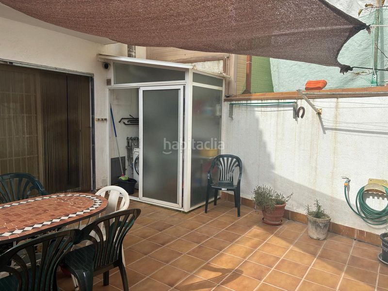 Foto 3520d5cf-9b41-47ed-96f8-ac5f384be663. Casa adossada amb xemeneia calefacció aparcament a Mataró