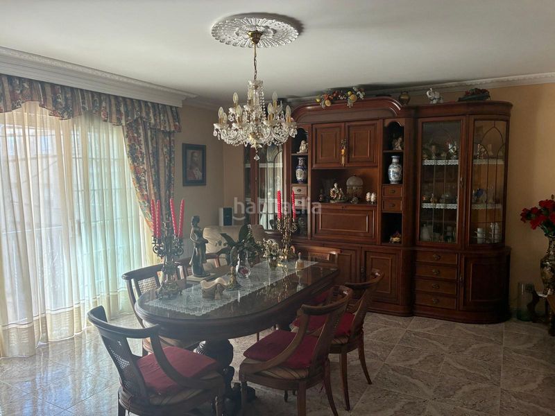 Foto 35b21186-05f6-4f30-9424-b2740628bf52. Casa adossada amb xemeneia calefacció aparcament a Mataró