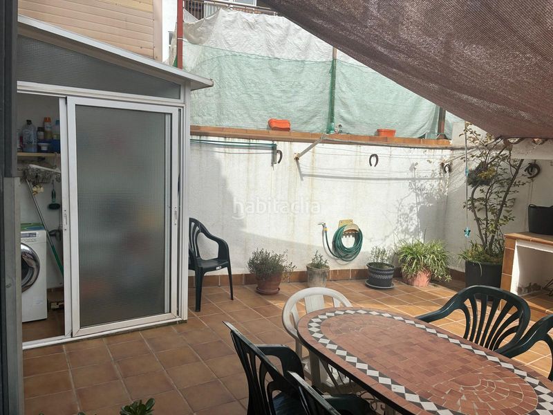 Foto 6f12f31a-48c3-4d6d-baf2-cbf390df3a5b. Casa adossada amb xemeneia calefacció aparcament a Mataró