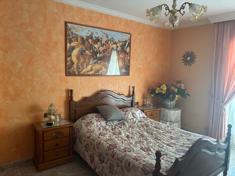 Foto 843568ef-ed51-45ae-9d2e-11818335e416. Casa adossada amb xemeneia calefacció aparcament a Mataró