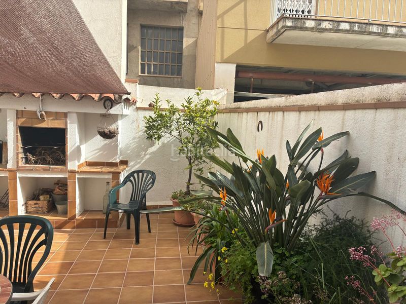 Foto c1d84b02-2239-4912-9a8e-085a2eb1f473. Casa adossada amb xemeneia calefacció aparcament a Mataró