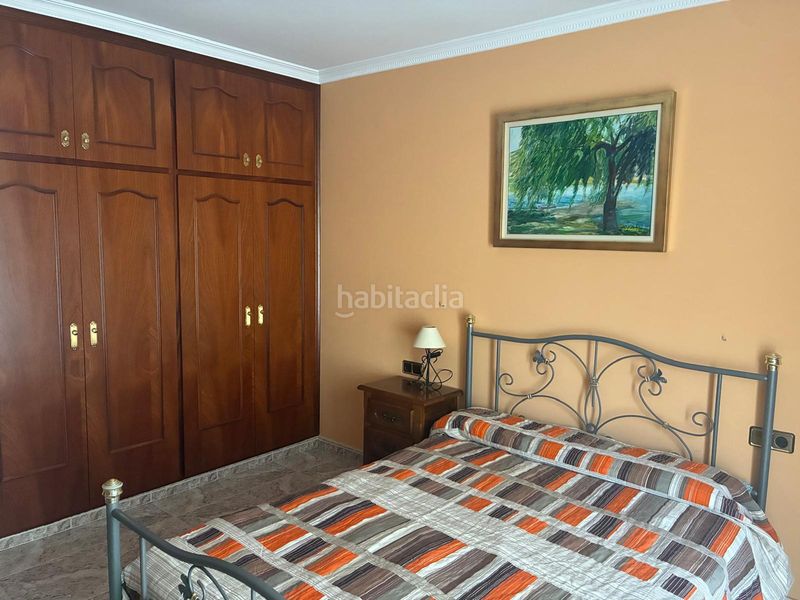 Foto f6948bcc-7968-49d0-821b-b35ff14b1873. Casa adossada amb xemeneia calefacció aparcament a Mataró