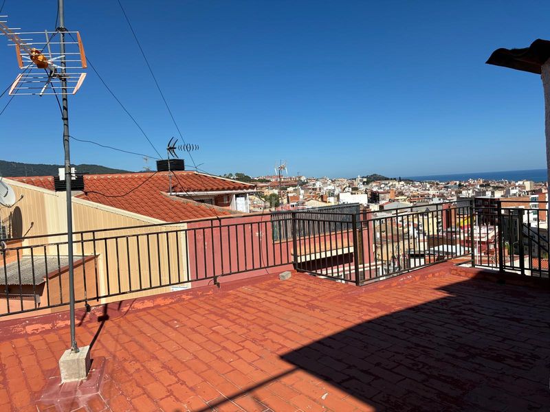 Foto 242ff146-2eaa-4db7-8a08-dfa9881fa322. Duplex in Cirera Mataró