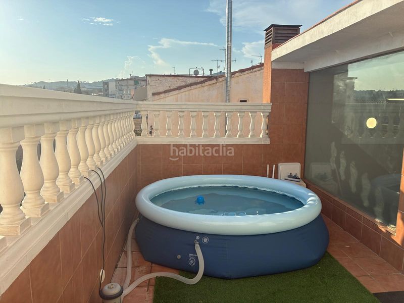 Foto 09a6df80-654a-4cee-a14d-7550b056e07e. Casa aparellada amb xemeneia calefacció a Els Molins Mataró