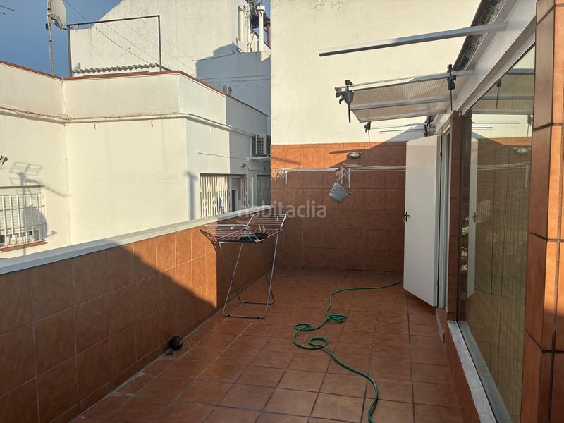 Foto 292e57e4-c3eb-47c8-a147-94cfb9a27d09. Casa aparellada amb xemeneia calefacció a Els Molins Mataró
