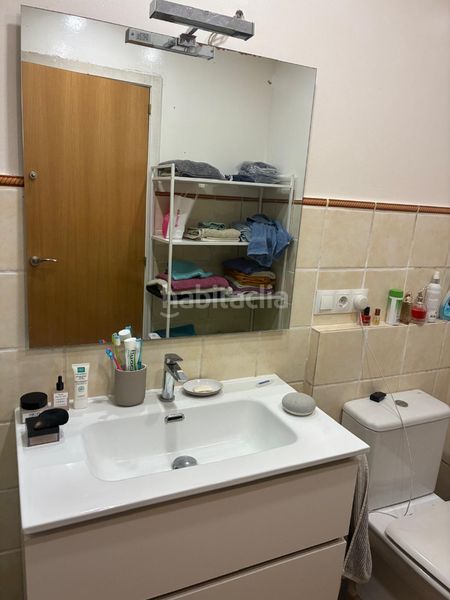 Foto 8da41e32-e102-43a8-a7ad-578395a545ce. Casa aparellada amb xemeneia calefacció a Els Molins Mataró