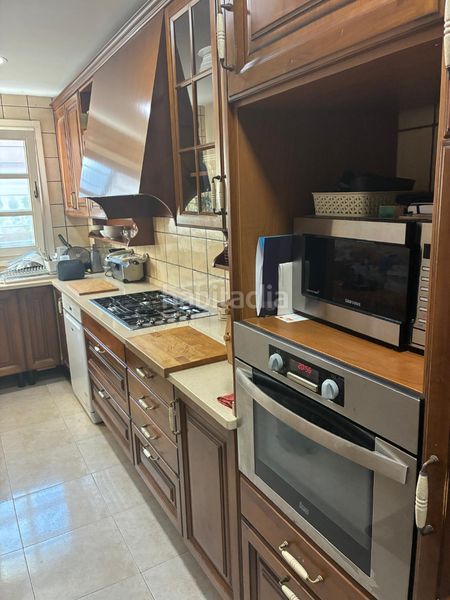 Foto c0a29b09-6771-4020-9bb3-a6fee6051d5a. Casa aparellada amb xemeneia calefacció a Els Molins Mataró