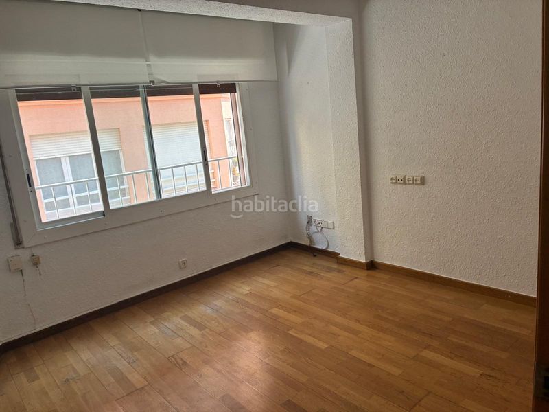 Foto 4bd0f677-6810-4100-8a1d-44fb1edcf4cb. Pis a Zona Alta Premià de Mar