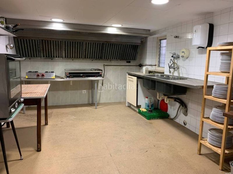 Foto 5283be29-7ad2-4643-bfef-0f8e3bfaea52. Edificio en Ponts